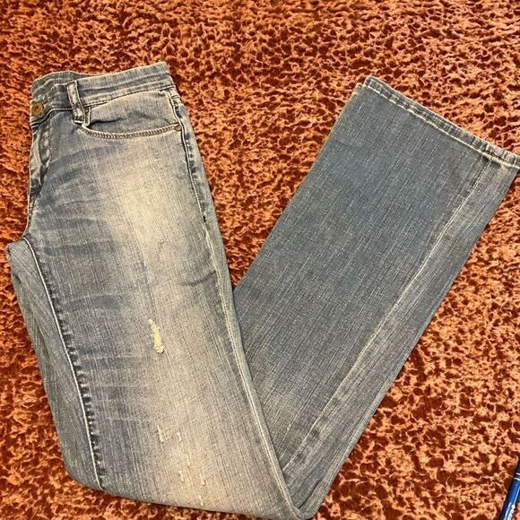 Blank NYC 5 Pocket Jeans. Boot Cut. size 28. Distressed - Picture 10 of 15